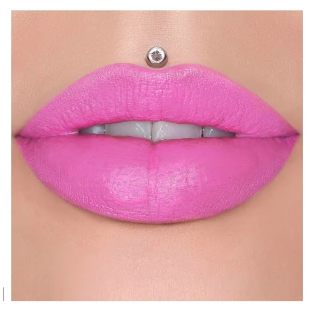 Jeffree Star Velvet Trap Lipstick